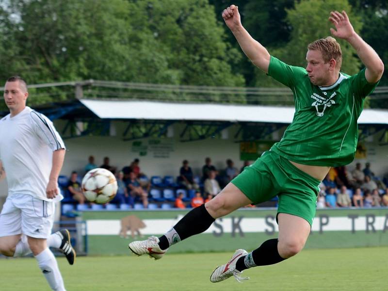 VILÉMOV (v zeleném) doma porazil Modrou 4:1.