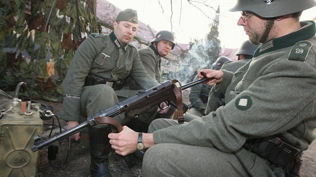 Historii děčínského zámku připomněla v sobotu a v neděli už druhá akce nazvaná Víkend s vojáky