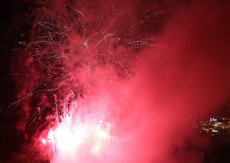 Městské slavnosti v Děčíně 2017, ohňostroj.