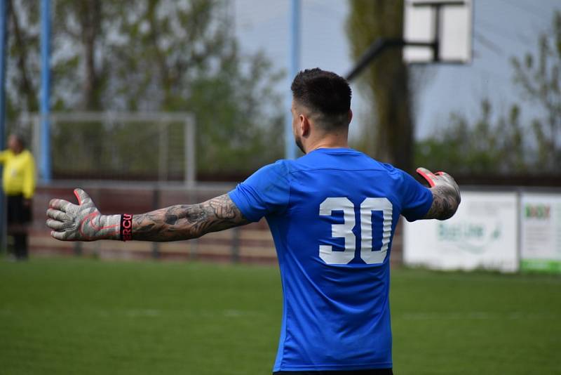 I.B třída: Chuderov - Dobkovice 0:3.