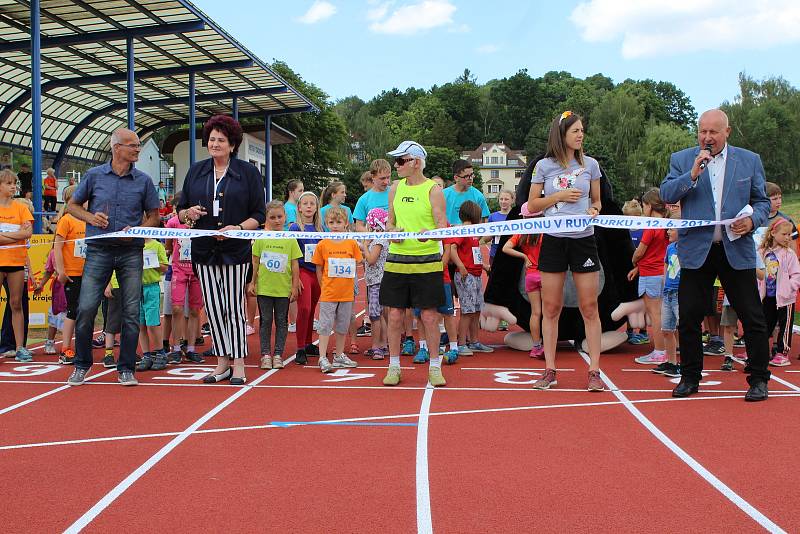 Slavnostní otevření atletického stadionu v Rumburku.