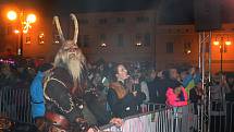 Krampusáci vyděsili Benešov.