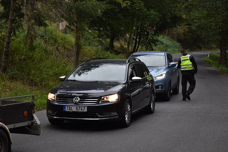 Lidé z Mezné se po téměř třech týdnech vrátili domů