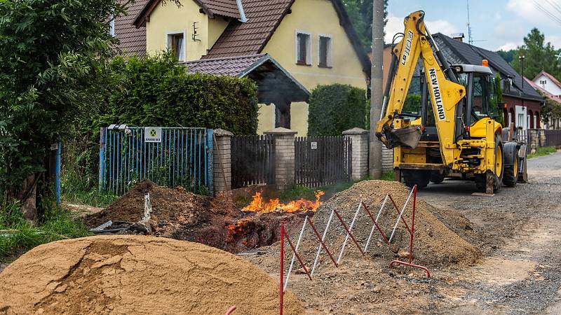 Hasiči zasahovali u požáru plynu ve Varnsdorfu.