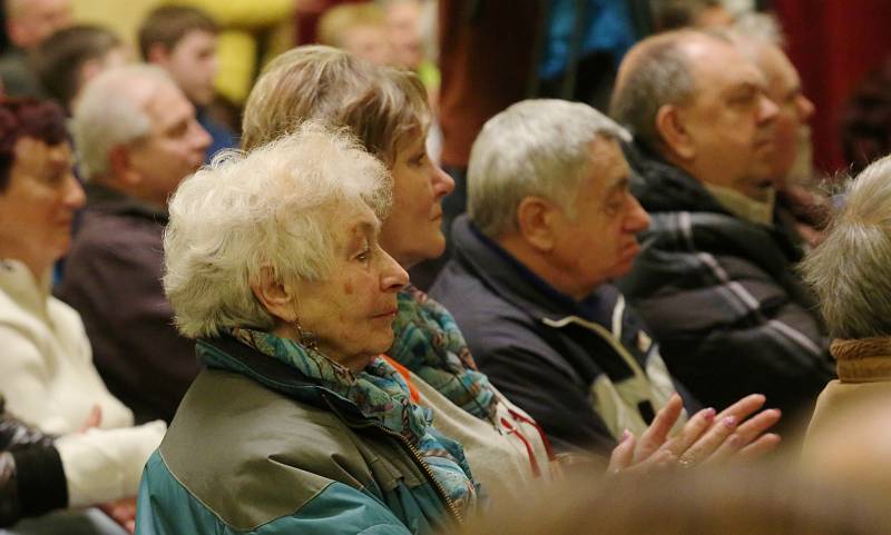 Prezident Miloš Zeman debatoval s lidmi na Střelnici.