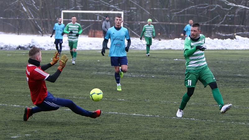 PLICHTA. Jílové (v modrém) remizoval s Novým Borem 2:2.