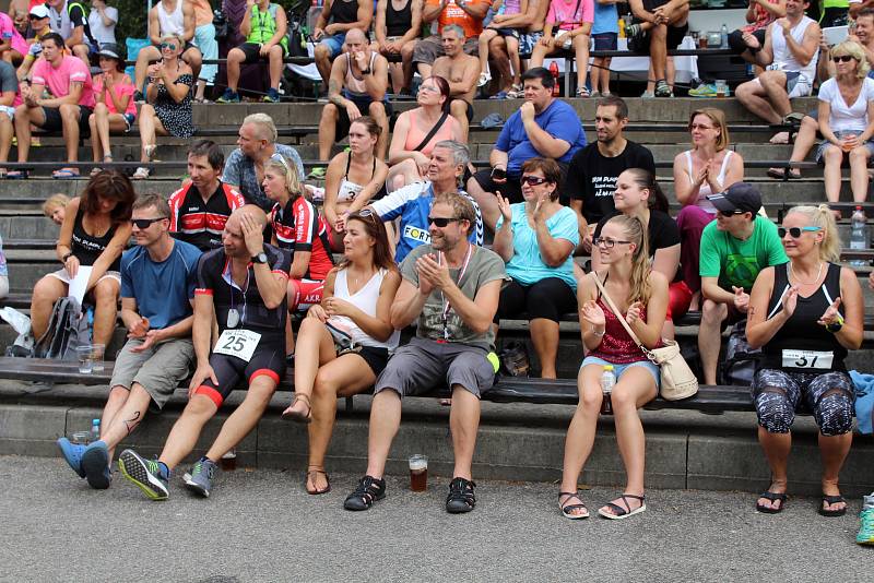 Triatlon Železný knedlík 2018 absolvovalo téměř 120 závodníků.