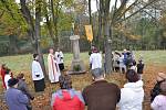Městu Varnsdorf a Kruhu přátel muzea se podařilo v letošním roce dokončit opravy posledních čtyř křížů nacházejících se na jeho území. Sakrální památky byly oficiálně předány veřejnosti slavnostním svěcením, které se konalo v sobotu 24. října.