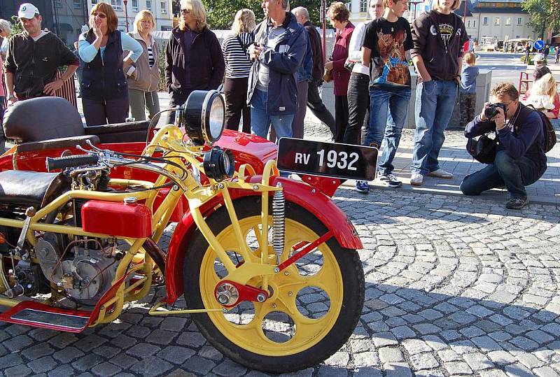 Šluknovským výběžkem projely nejdelší motocykly světa – Čechie-Böhmerland.