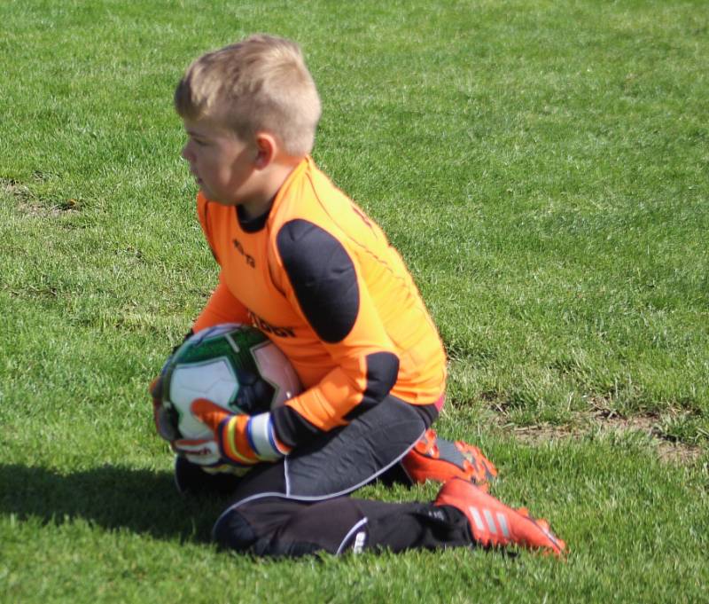 OKRESNÍ FINÁLE. V Markvarticích se odehrálo okresní finále mladší kategorie (1.- 3. tříd) v rámci turnaje McDonald's Cup.