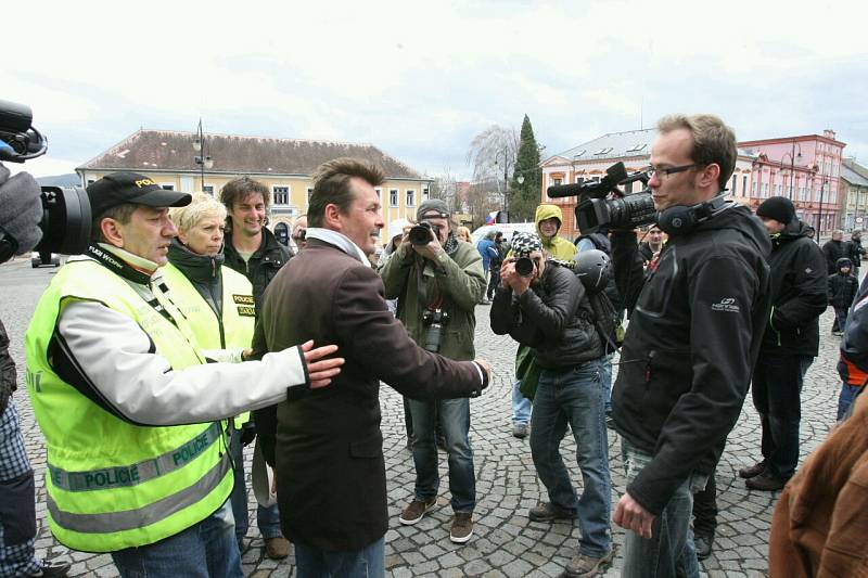 Demonstrace ve Varnsdorfu 31. března 2012.