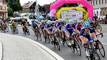 TOUR DE FEMININ 2017 - snímky z druhé etapy, která startovala i končila v Jiříkově.