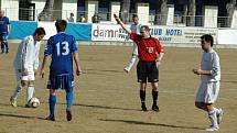 SPLNIL POVINNOST. SK Vilémov (v modrém) zvítězil 2:0 v Blšanech.