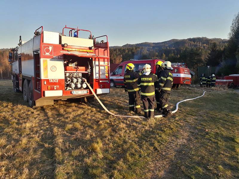 Požár chaty v Jetřichovicích.