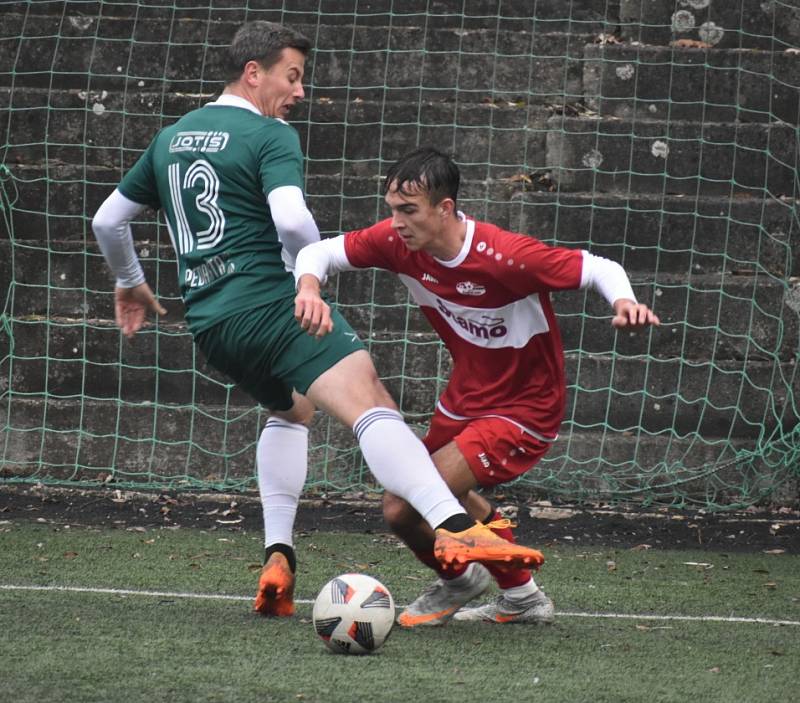 Fotbal, I.A třída: Junior Děčín - Pokratice 2:1 (0:0).