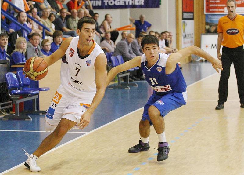 Děčínští basketbalisté vstoupili do sezony proti USK Praha 