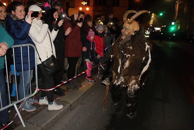 Krampusáci pouštěli v Děčíně hrůzu.