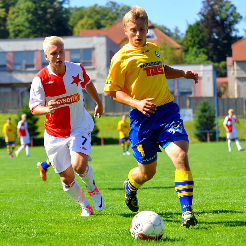 NESTAČILI NA NĚ. Tým FAŠV U 17 podlehl na domácím hřišti Slavii Praha vysoko 1:17.