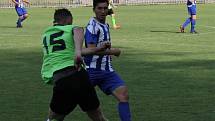 JASNÁ PORÁŽKA. Benešov (zelené dresy) prohrál v Roudnici nad Labem 0:5.