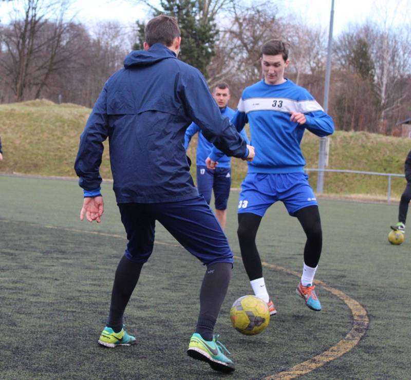 PRVNÍ TRÉNINK v roce 2018 mají za sebou fotbalisté Varnsdorfu.