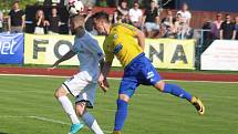 DERBY. Varnsdorf (ve žlutém) hostil v derby Ústí nad Labem.