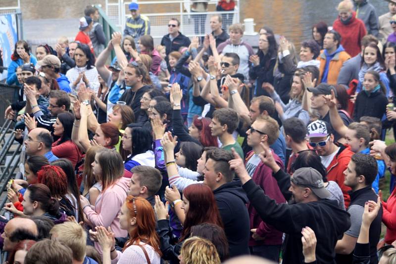 Tradiční součástí městských slavností v Děčíně je i hudební festival.