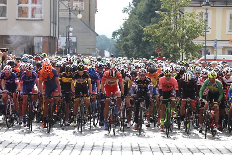 CYKLISTIKA. V Rumburku se konal tradiční Tour de Zeleňák.