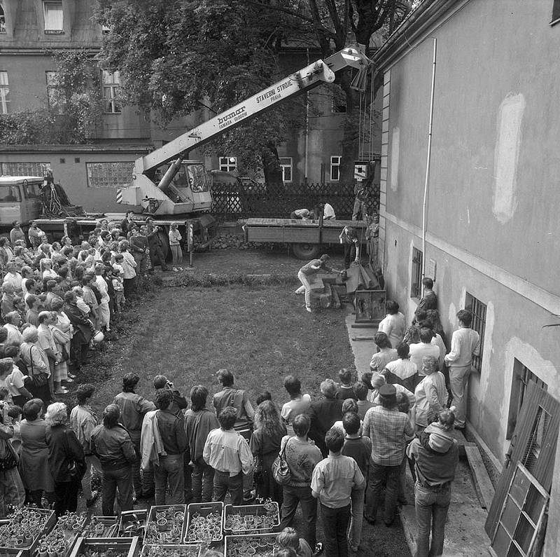 Pomník V.I. Lenina stál v Děčíně pouhých 16 let, po Listopadu skončil v muzeu.