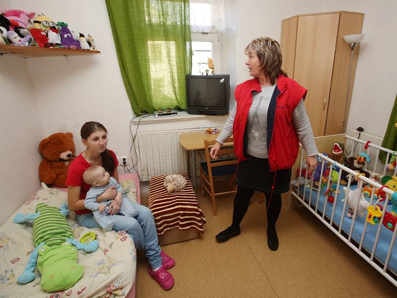 Domov pro mentálně postižené a týrané matky s dětmi v Jiřetíně pod Jedlovou.