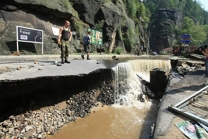 Povodně v srpnu 2010 zničily Hřensko.