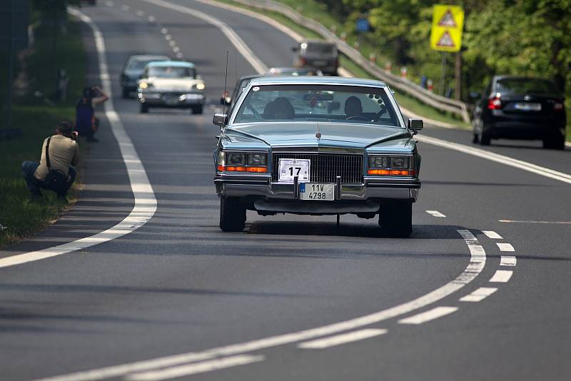 Na Šébru se konaly tradiční závody motoristických veteránů.