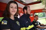 Na likvidaci požáru u Hřenska se podílí také hasička Lucie Koubová.