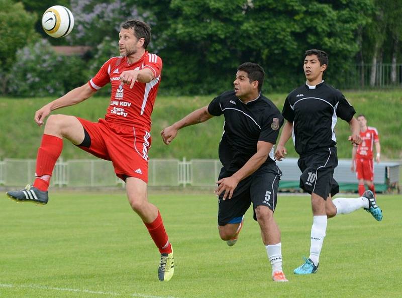 RUMBURK (v černém) doma prohrál s Proboštovem 1:2.