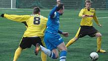 V PRVNÍ PŘÍPRAVĚ porazil FK Junior Děčín (ve žlutém) Českou Lípu 9:1.