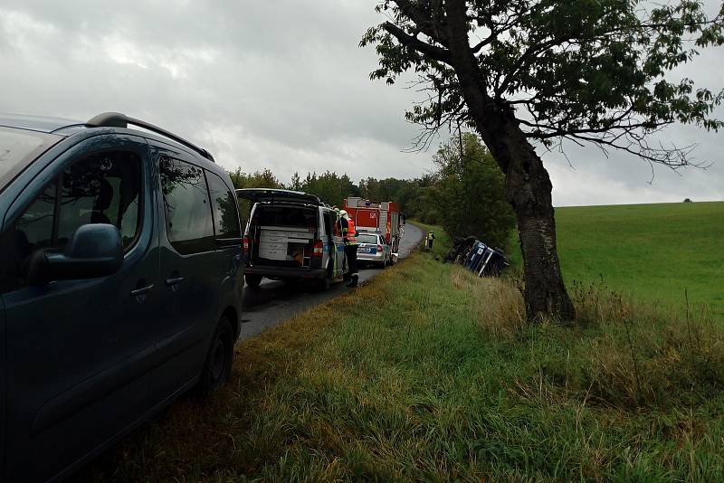 Dopravní nehoda u Velké Bukoviny.