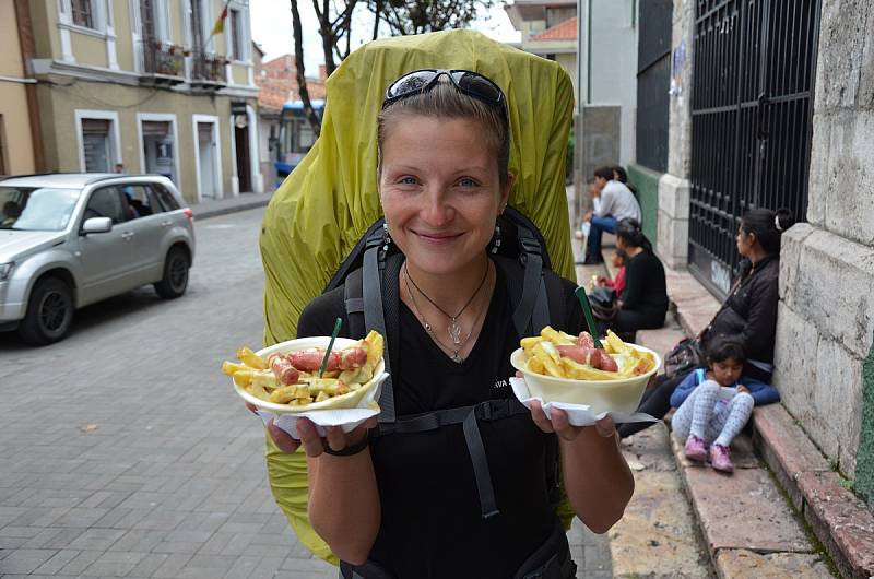 Salchipapas je také výborné jídlo z ulice