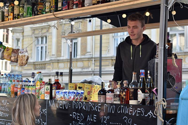 Děčín si o víkendu užíval pivní festival v Podmoklech.