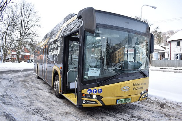 Děčínský dopravní podnik zkouší elektrobus Solaris.