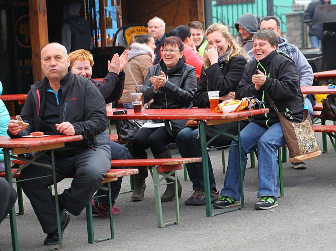 Ve varnsdorfském pivovaru Kocour se uskutečnilo tradiční setkání minipivovarů nejen ze severu Čech.