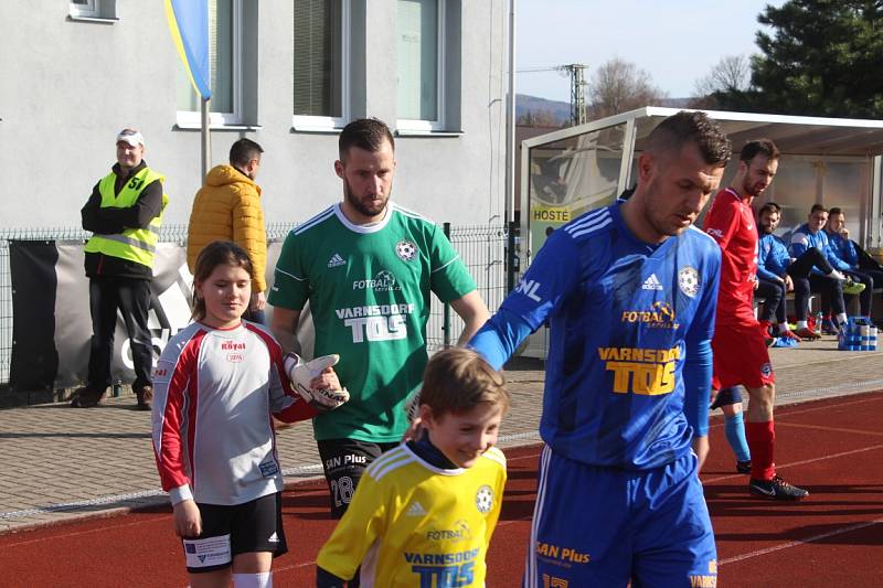 REMÍZA. Varnsdorf (v modrém) hrál s Vítkovicemi 0:0.