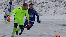 PŘÍPRAVA. Varnsdorf (v modrém) doma porazil Liberec U 21 5:2.