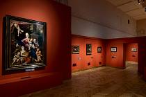 Výstava Rudolf II. Umění pro císaře - pohled do expozice, v popředí Dirk de Quade van Ravesteyn (mezi 1565/1570 - 1620): Madona s děckem a muzicírujícími anděly (soukromá sbírka v ČR)