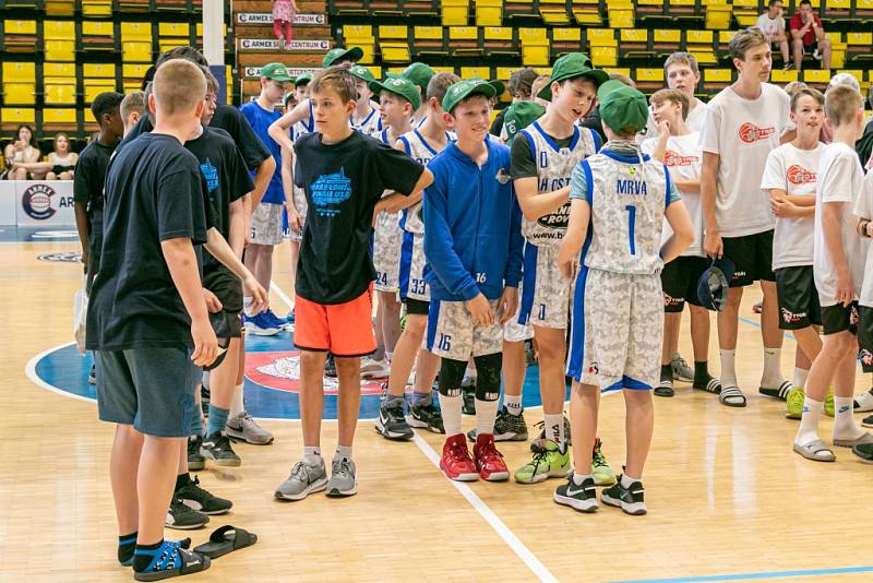 Slavnostní zakončení Vividbooks Národního finále chlapců U 13 v Děčíně.