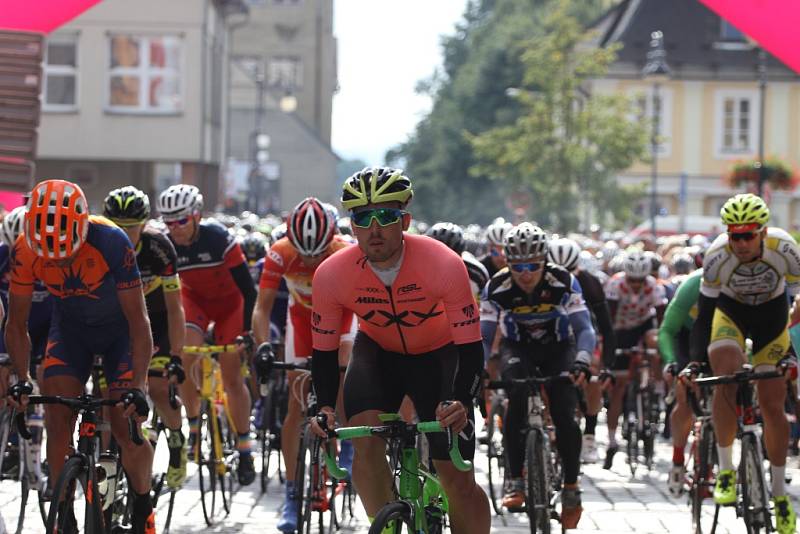 CYKLISTIKA. V Rumburku se konal tradiční Tour de Zeleňák.