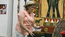 Výstava Africké umění a šperky v děčínském muzeu.
