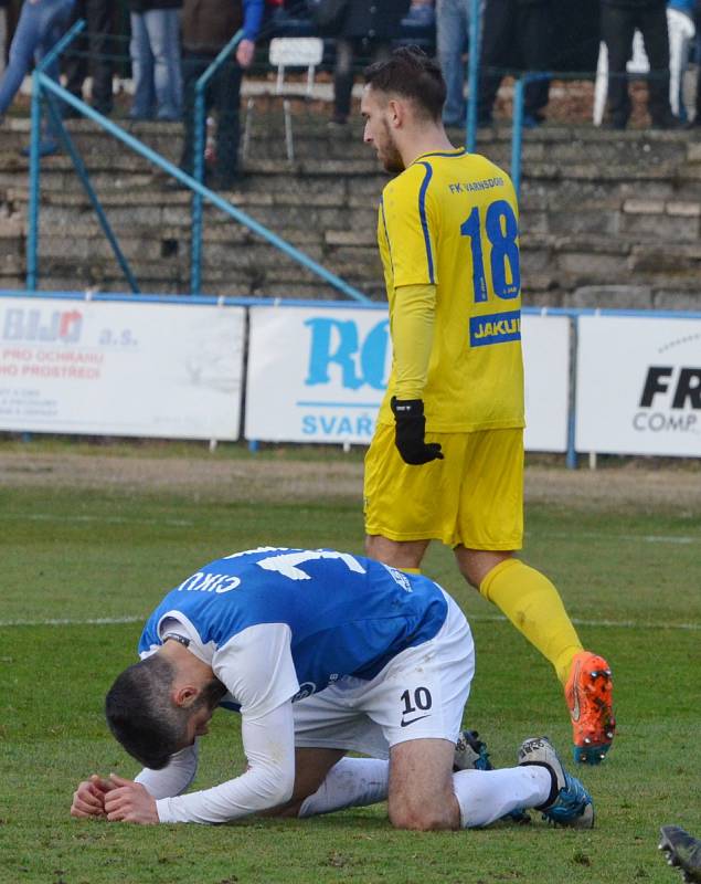 PŘIVEZLI SI BOD. Varnsdorf remizoval s Táborskem 0:0.