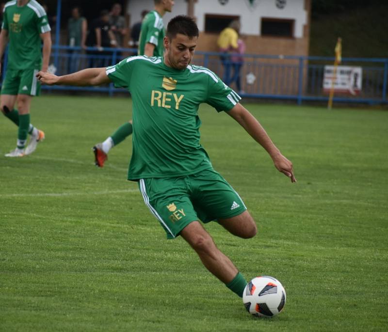 Fotbalisté Vilémova porazili ve finálové odvetě Perštejn 7:0 a získali tak krajský fotbalový pohár.