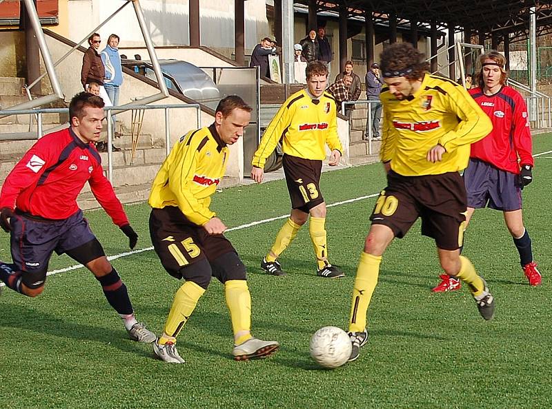 Zápas: Junior Děčín - Řezuz Děčín 2:7