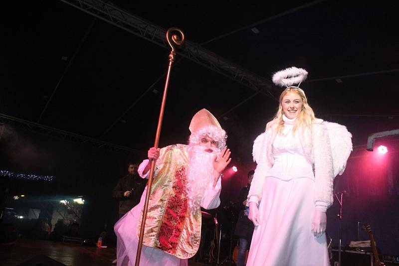 Krampusáci vyděsili Benešov.