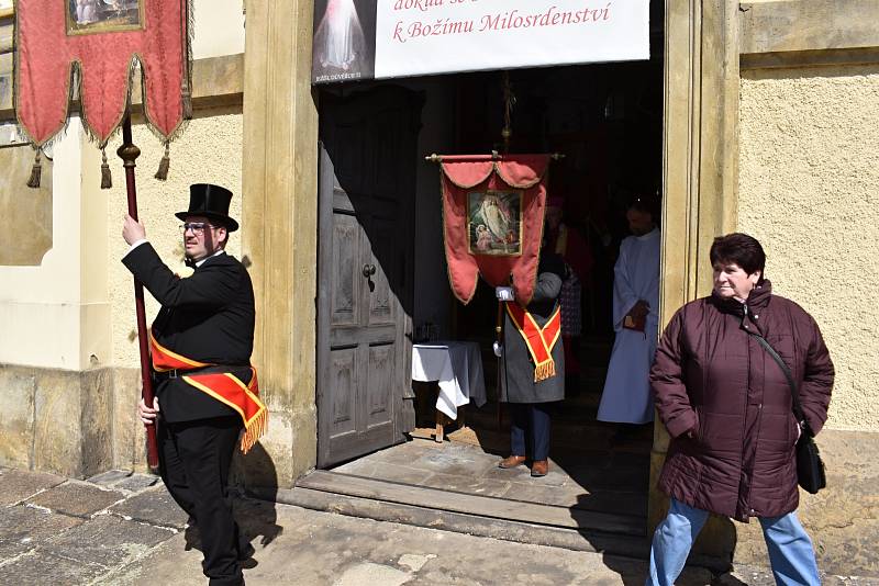 Mikulášovicemi projela velikonoční jízda